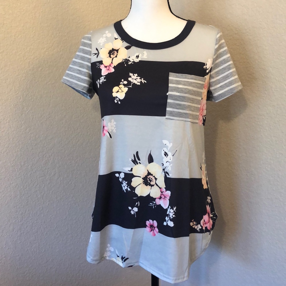 WILA Floral T-Shirt - Picture 3 of 6